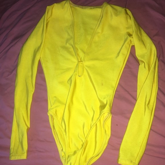Spandex Yellow body suit - Picture 1 of 4